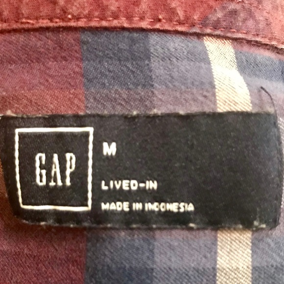 Gap (M) long sleeve button down collared shirt - Picture 3 of 3